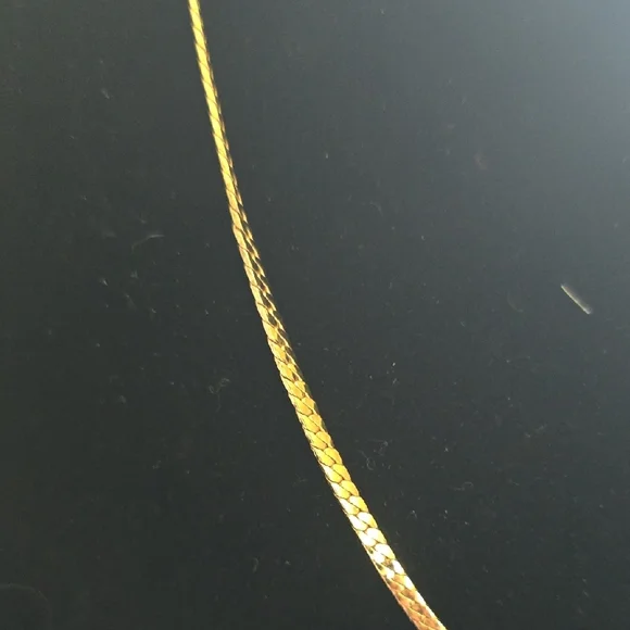 Gold Chain Necklace with Heart Pendant - Women's Jewelry - Picture 3 of 5